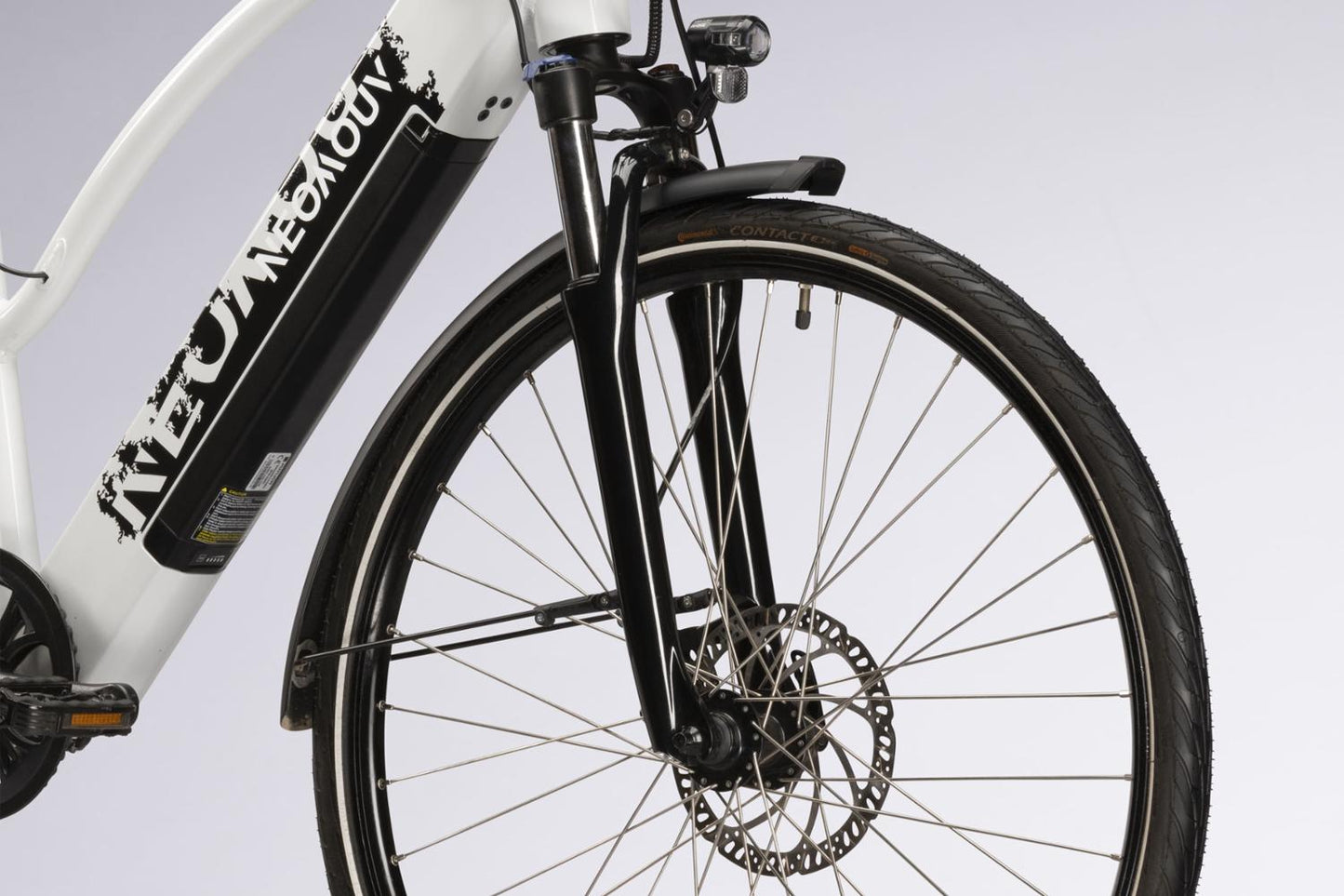 Neomoov-Adonis-front-fork-and-frame