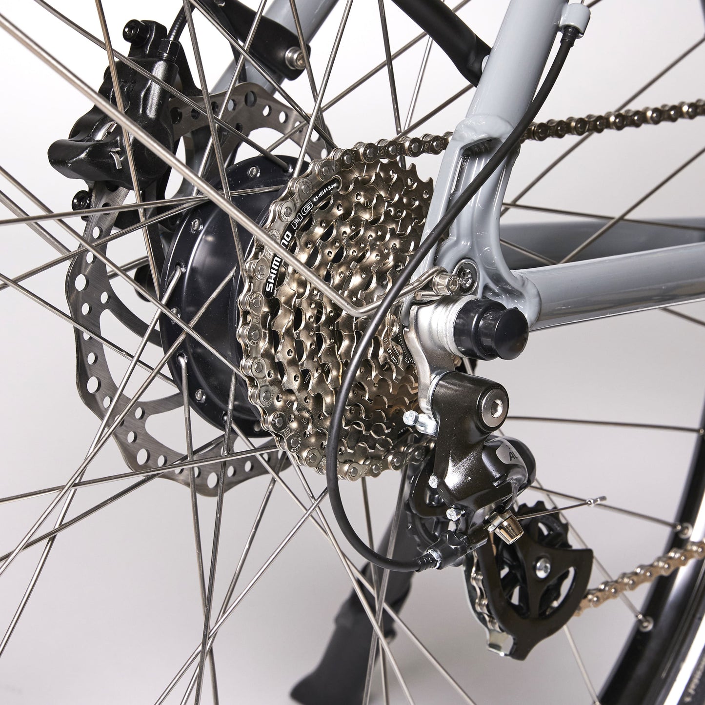 Neomoov-Ticket-Grey-Rear-Cassette-and-rear-derailleur