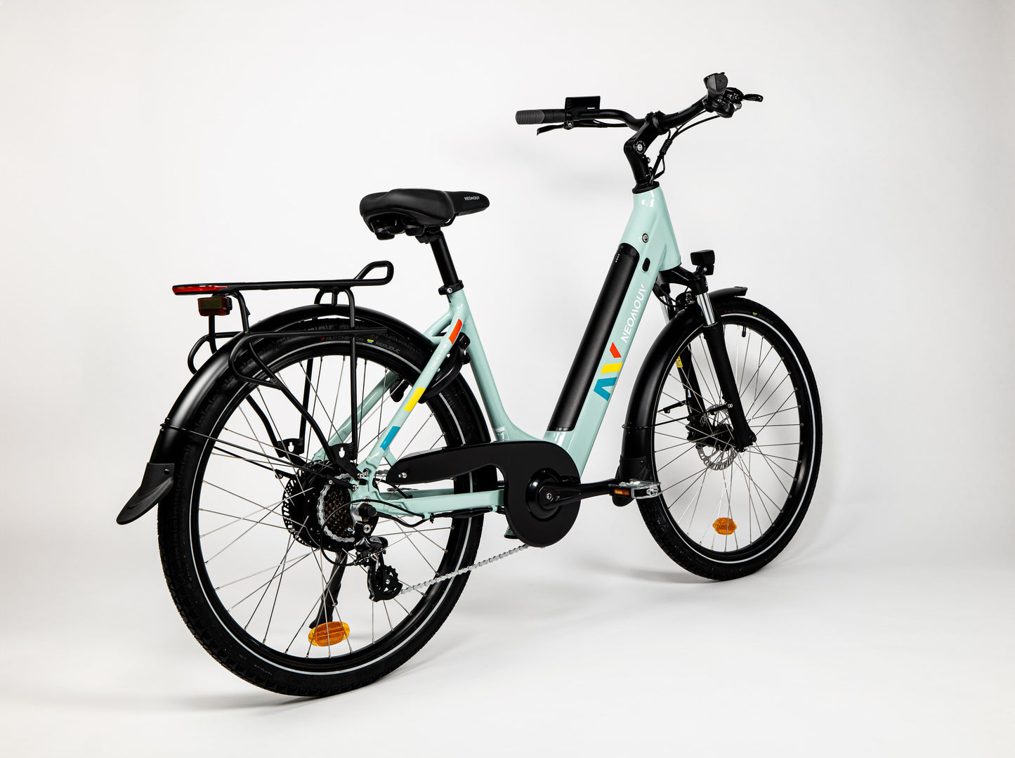 Neomouv-Carlina-HY-Step-Through-right-rear