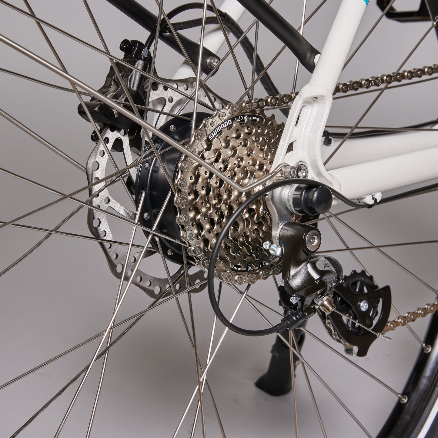 Neomouv-Malva-cassette-and-rear-deraileur