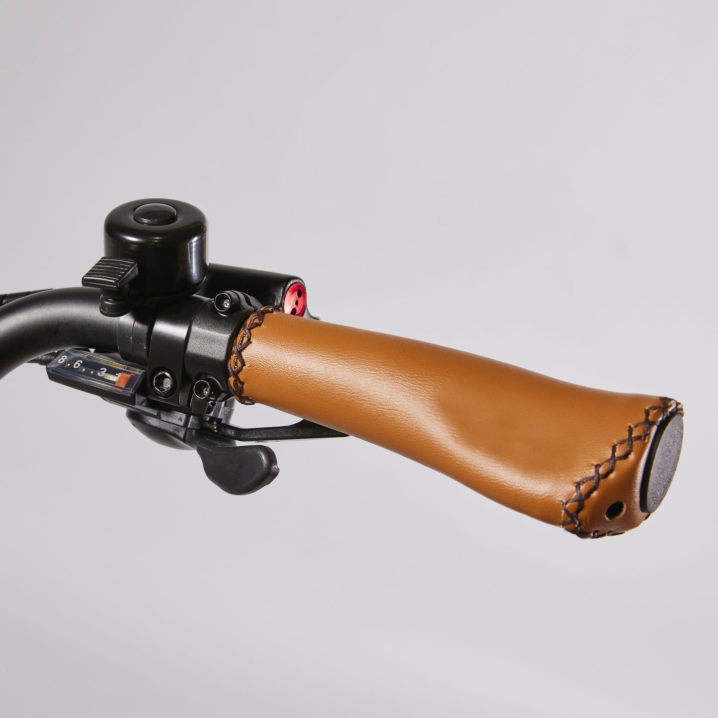 Neomouv-Malva-right-handle